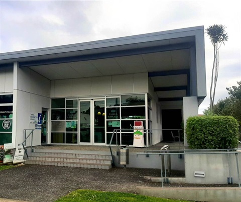 Tairua Library 