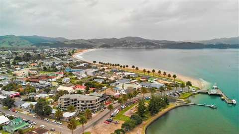 Whitianga-town-centre-and-coast-Adobe-Stock.jpg