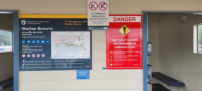 danger sign whitianga wharf kiosk_Ian Booth.jpg