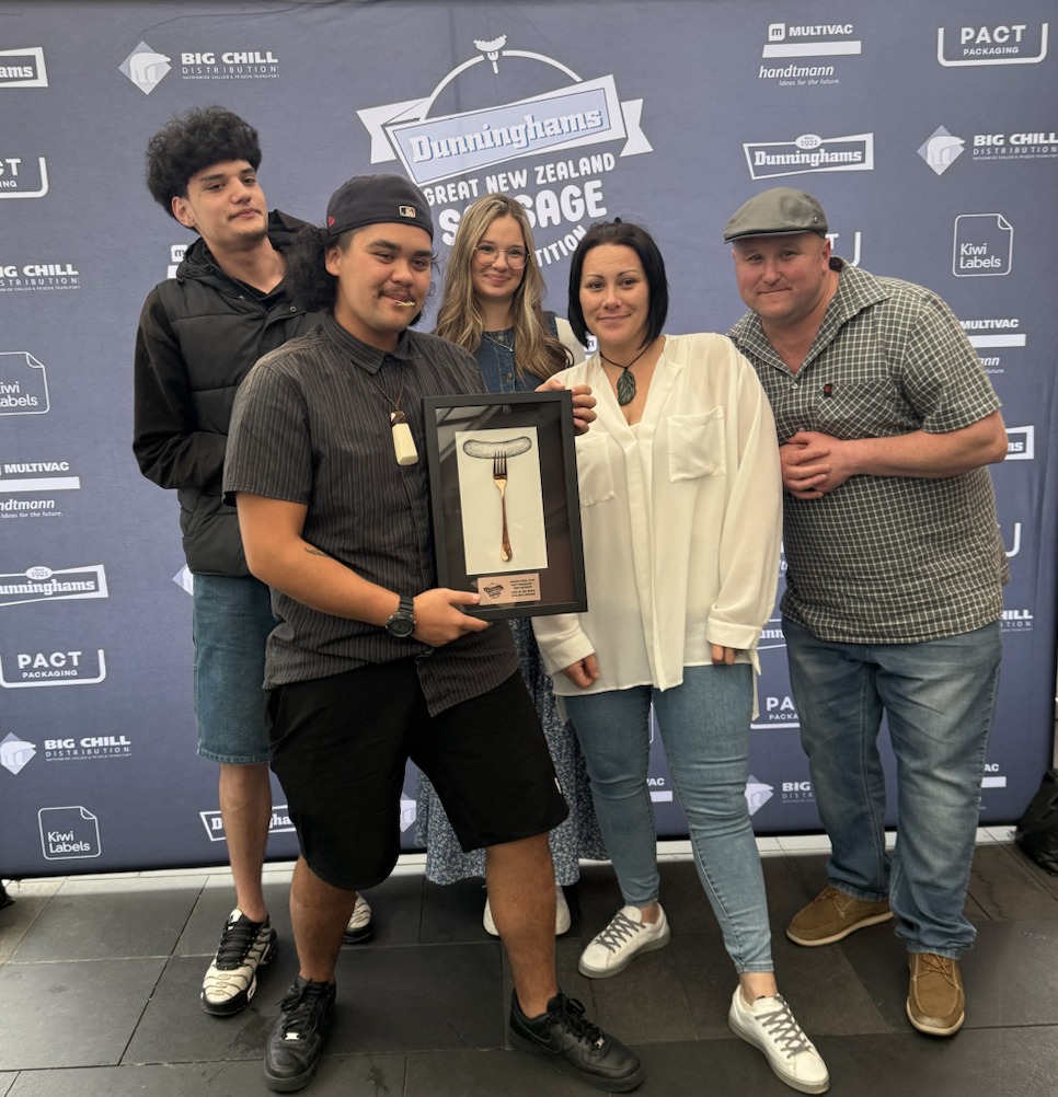 Meat at the Beach - Dunninghams Great Sausage Comp.jpg