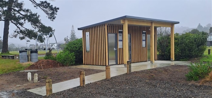 Cooks-Beach-toilet-Sept-2025.jpg