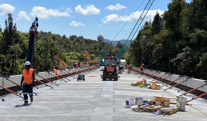 SH25A bridge Waka Kotahi 20 November 2023.jpg