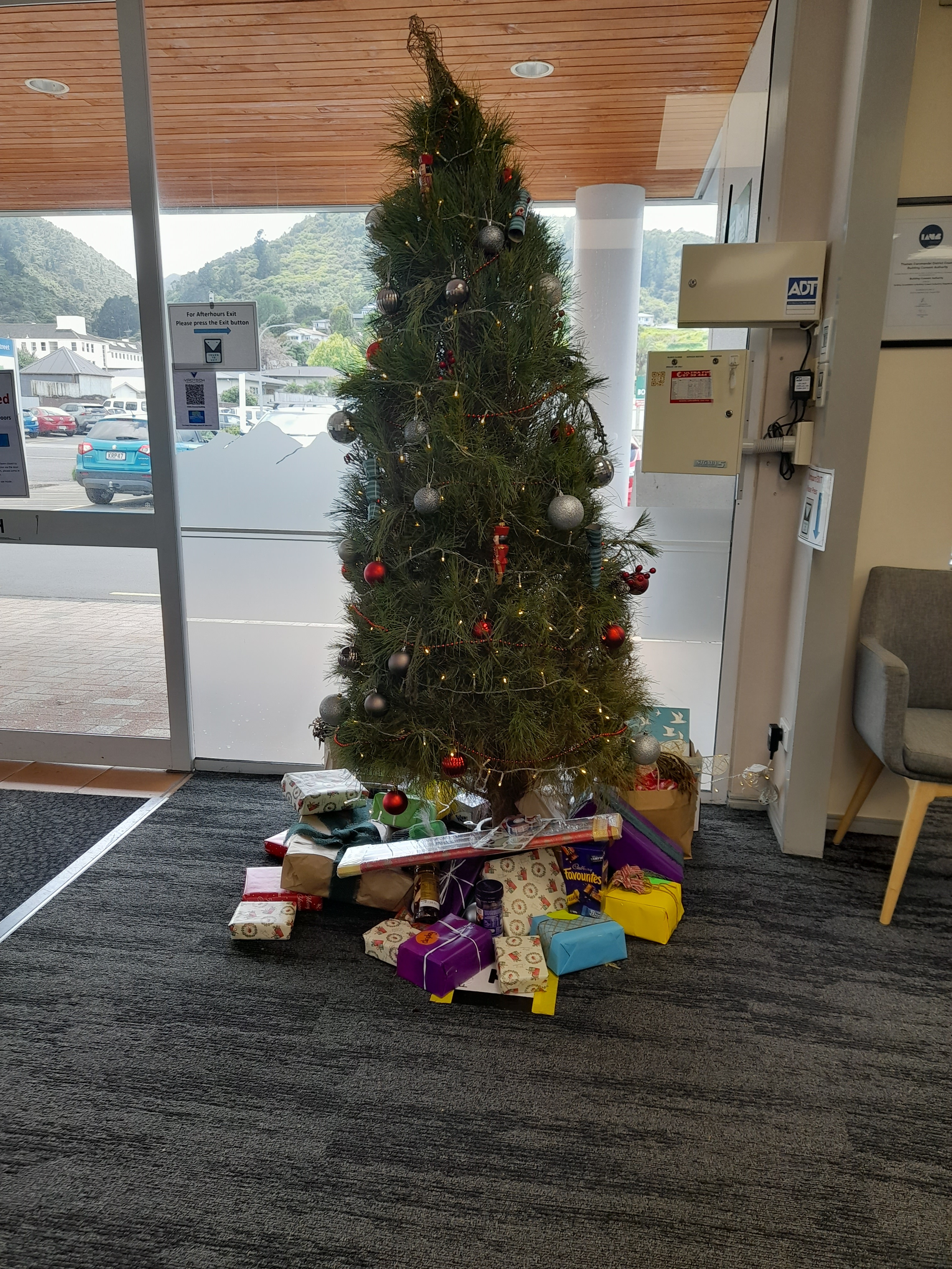 Children's toys xmas tree.jpg