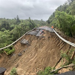 Total-collapse-of-road-at-summit-of-State-Highway--ad499befd10228b4.jpg