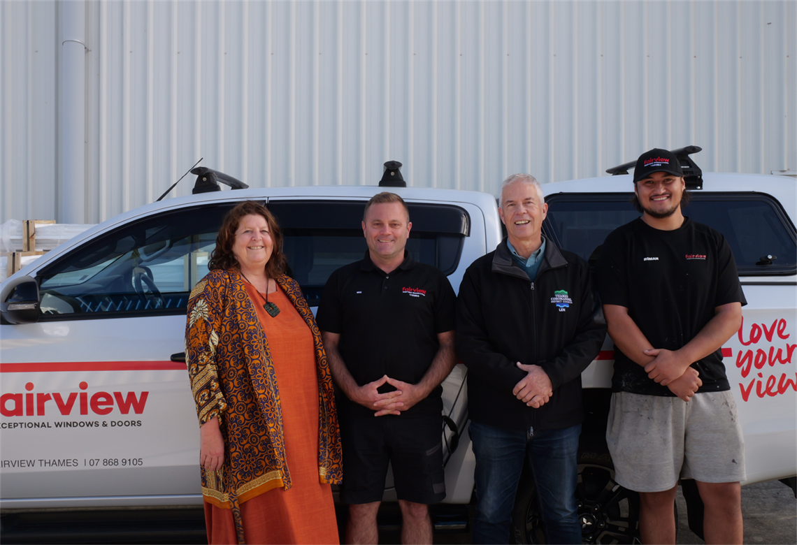 Fairview Mayors Taskforce for Jobs Mayor Len visit best.png
